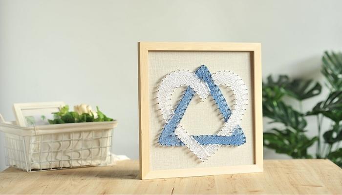Trang đan dây handmade trang trí phòng ngủ đơn giản nhưng không kém phần tinh tế