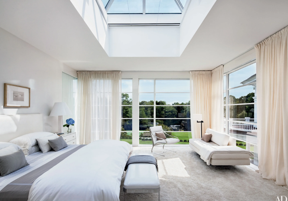 Mẫu phòng ngủ 40m2 độc đáo với thiết kế trần mở, cửa sổ lớn