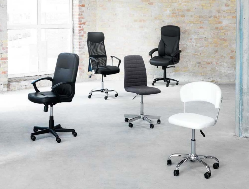 ghế làm việc có kích thước to nên không sử dụng được cho phòng ăn