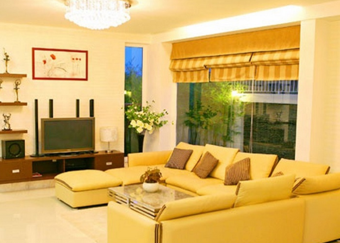 Sử dụng bộ ghế sofa cùng gam màu vàng với căn phòng khách để tạo nên vẻ đẹp đồng bộ hoàn hảo