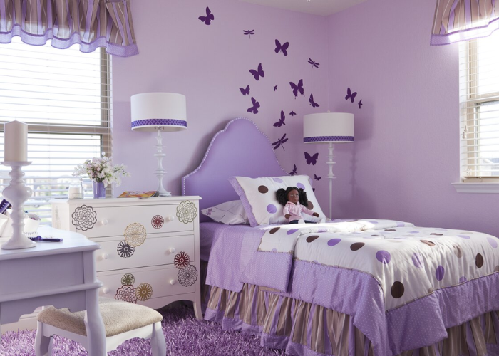 Phòng ngủ tone tím pastel nhẹ nhàng, đầy đủ tiện nghi cho bé