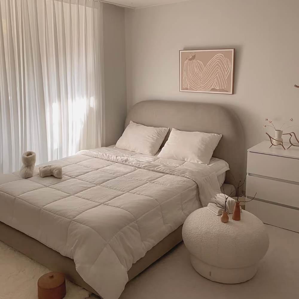 Trang trí phòng ngủ đơn giản cho nữ phong cách Vintage với tông màu be