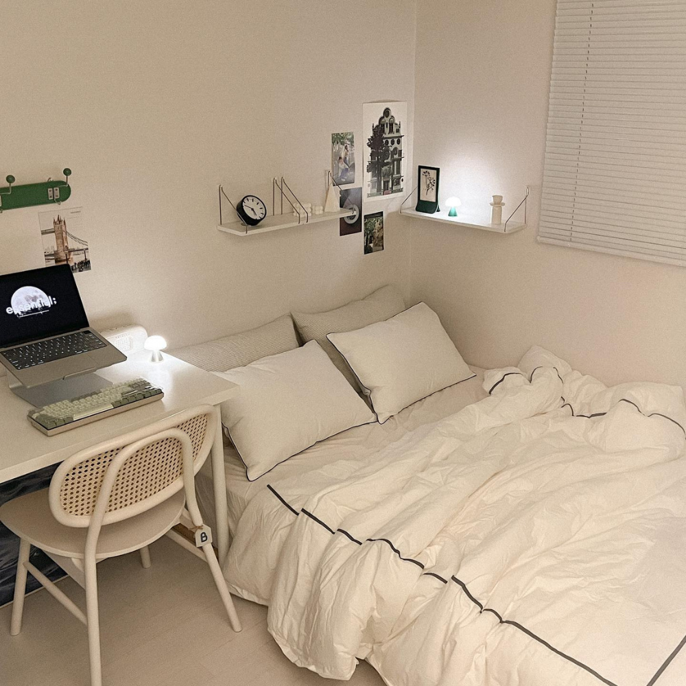 Trang trí phòng ngủ đơn giản cho nữ phong cách Vintage tông trắng