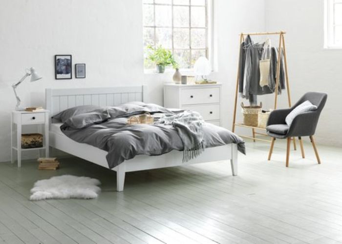 Mẫu phòng ngủ màu trắng master bedroom đầy đủ vật dụng nội thất tiện nghi, hiện đại