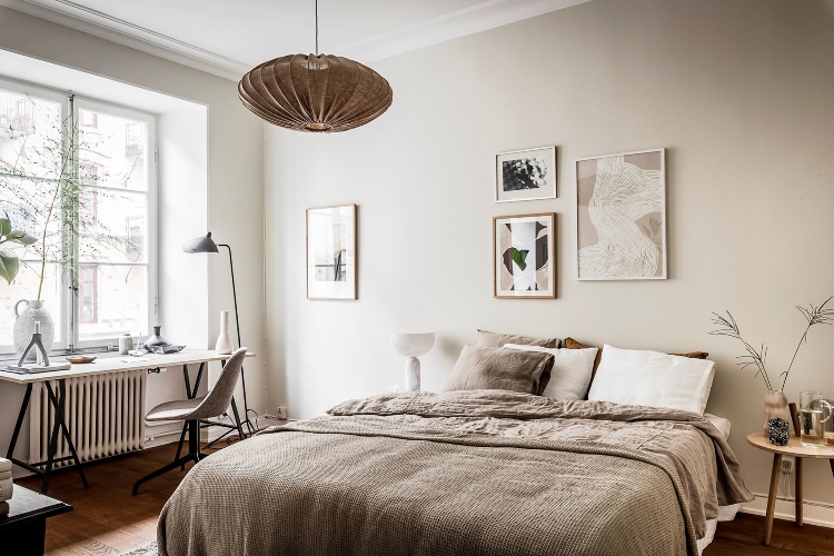 Phòng ngủ màu be ấm cúng, hiện đại theo phong cách Scandinavian