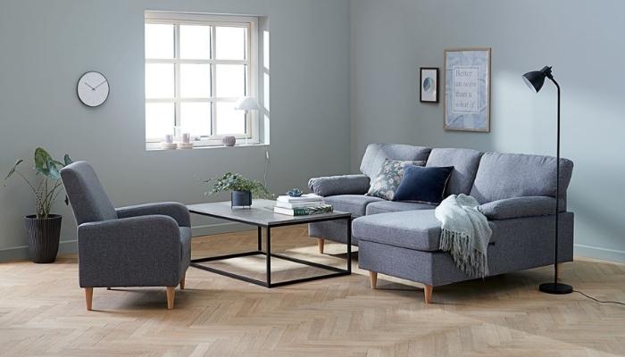Một chiếc sofa góc phù hợp sẽ khiến căn phòng khách của bạn trở nên cuốn hút ngay