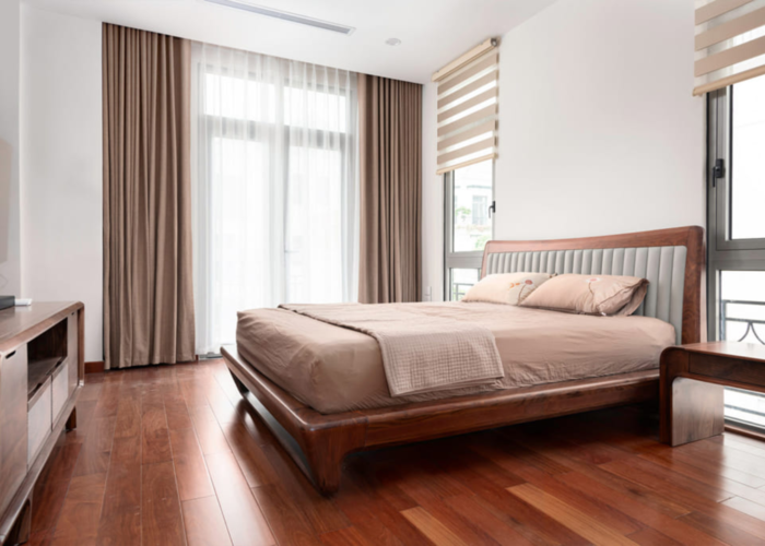 Một mẫu phòng ngủ gỗ phù hợp với những người có phong cách đơn giản.