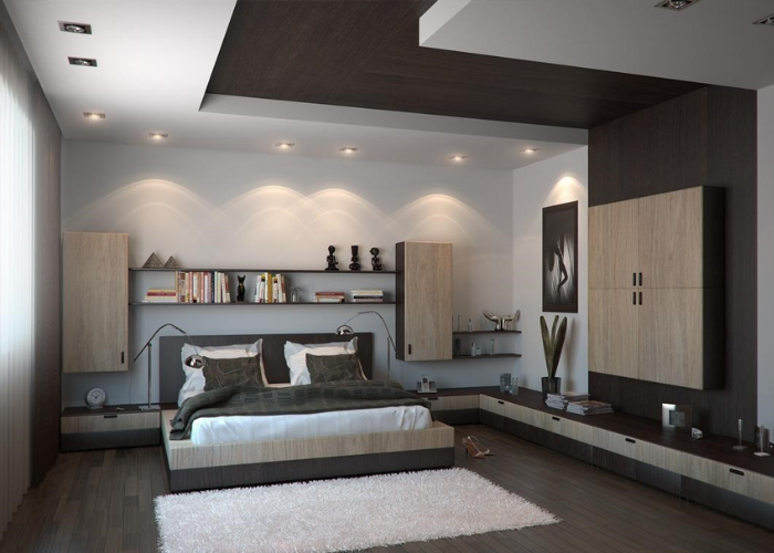 Trần thạch cao màu trắng kết hợp ốp gỗ màu trầm tạo điểm nhấn cho phòng ngủ