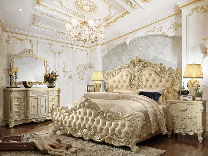 Thiết kế giường ngủ theo phong cách cổ điển với đường nét hoa văn chạm trổ tinh tế