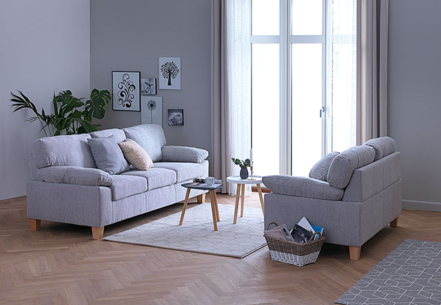 Bộ ghế sô pha phòng khách có thể đặt 2 bên đối diện cửa ra vào
