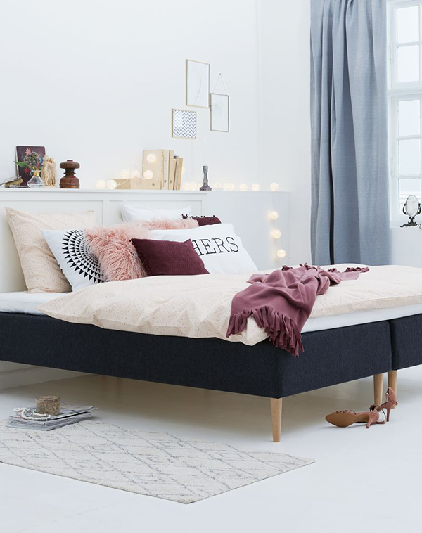 Vỏ gối cotton KRONBORG chữ HIS/HERS Vỏ gối cotton KRONBORG chữ HIS/HERS
