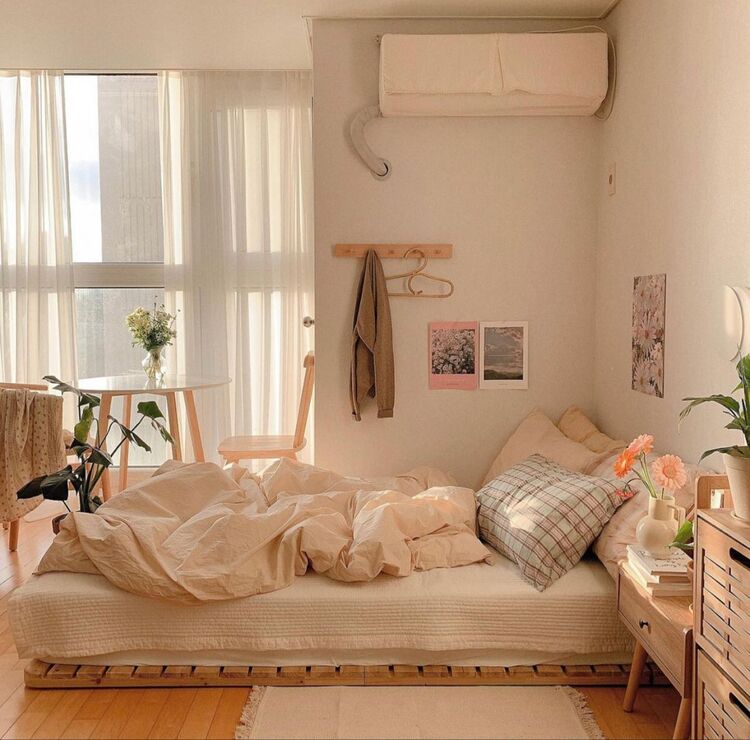 Một góc phòng ngủ bình dân được trang trí theo style Hàn Quốc cực kỳ chilling, thư giãn
