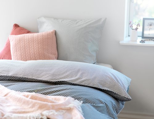 Trang trí phòng ngủ nhỏ cho nữ không giường giúp tiết kiệm diện tích tối ưu