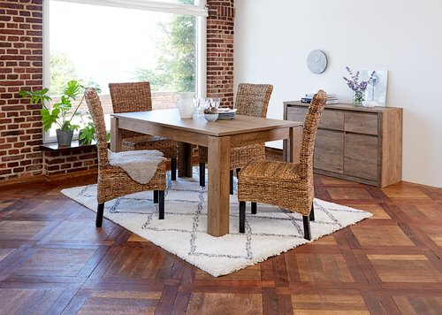 Trang trí nhà bếp đẹp đơn giản sử dụng chất liệu gỗ tự nhiên