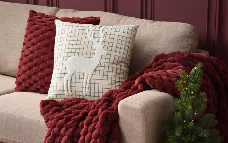 Bộ khăn và gối cao cấp làm quà tặng Giáng Sinh