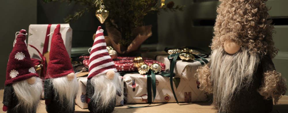 Vào đêm giáng sinh các thần lùn sẽ bảo vệ nhà cửa và đem lại may mắn