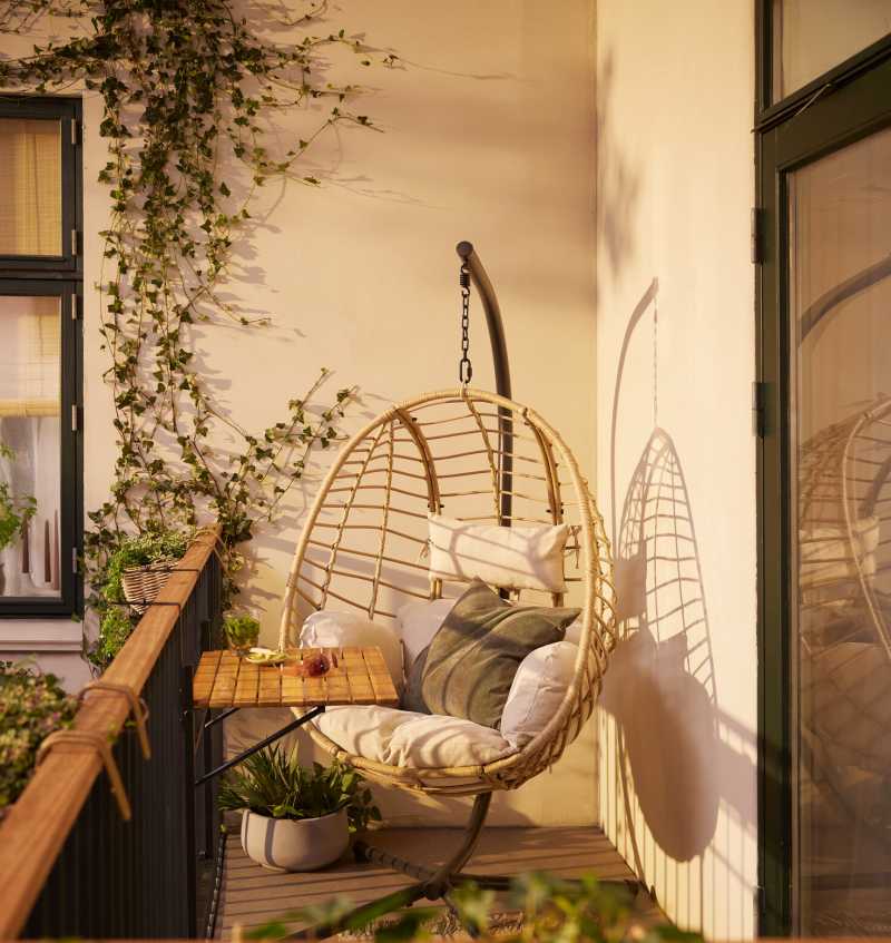 Decor ban công chung cư đẹp nhờ tận dụng mảng xanh