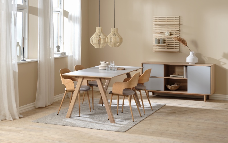 bàn ghế ăn tối giản