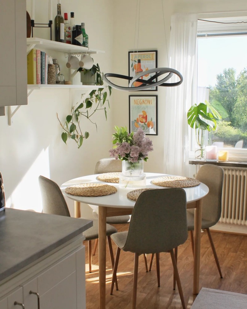 bộ b&agrave;n ăn nhỏ gọn cho kh&ocirc;ng gian hạn chế