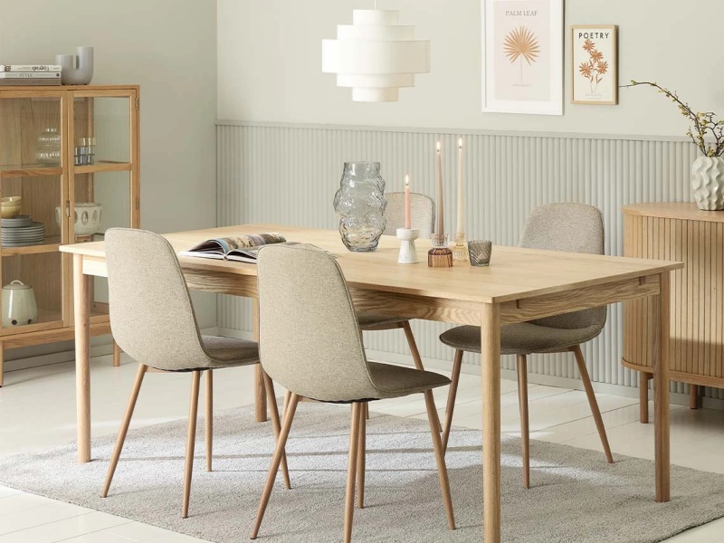 Lựa chọn mua ghế ăn dựa trên nhu cầu sử dụng của gia đình