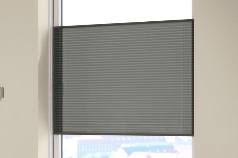 Rèm che nắng và rèm cuốn cản sáng