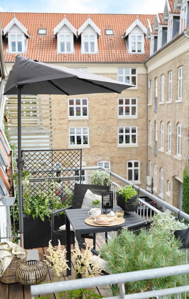 Bộ bàn ghế ngoài trời phong cách Scandinavian đơn giản