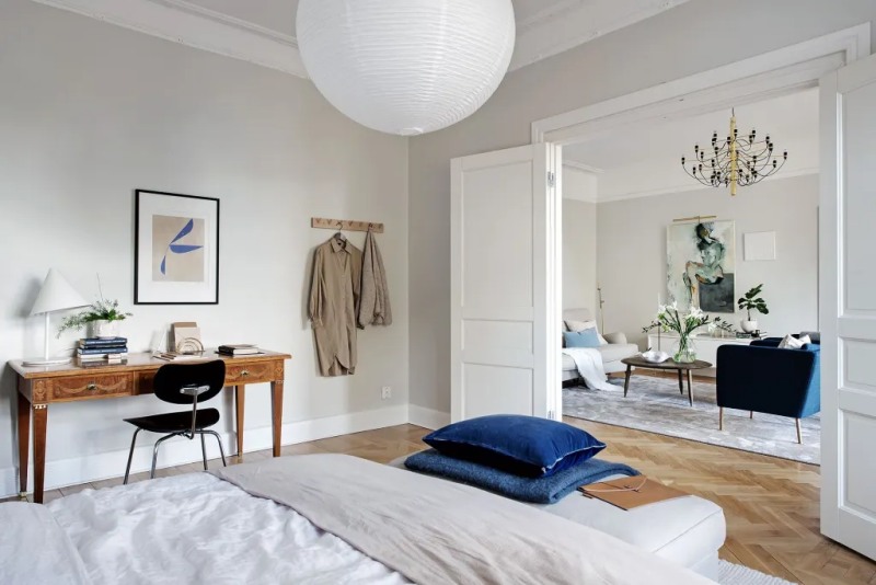 Thiết kế ph&ograve;ng ngủ master 30m2 kết hợp ph&ograve;ng l&agrave;m việc s&aacute;ng sủa