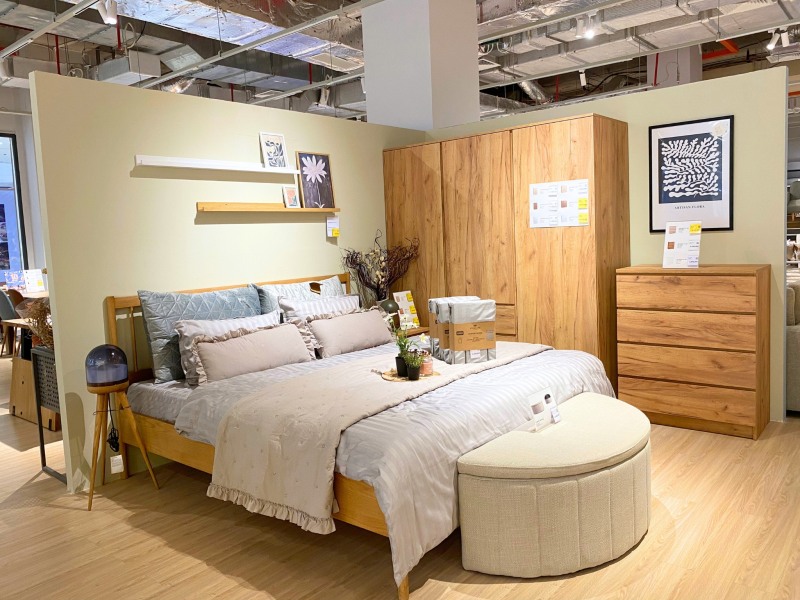 Mẫu kh&ocirc;ng gian ph&ograve;ng ngủ ph&ugrave; hợp với diện t&iacute;ch 24m2 được JYSK set up m&agrave; bạn c&oacute; thể tham khảo