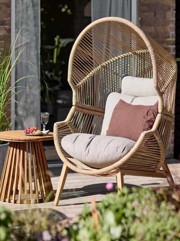 Tạo kh&ocirc;ng gian nghỉ ngơi cực &ldquo;chill&rdquo;, hệt như một rooftop thu nhỏ giữa l&ograve;ng th&agrave;nh phố.