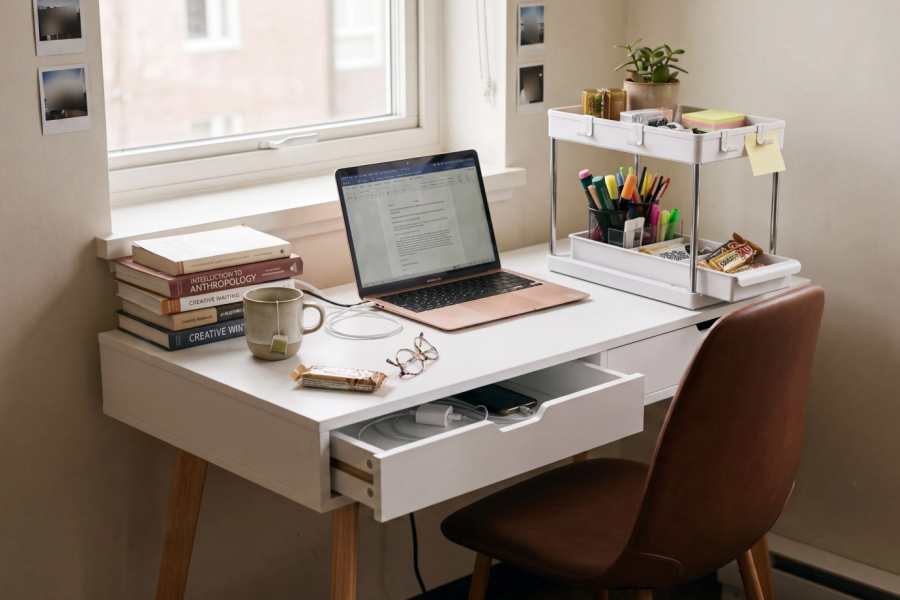 Trang tr&iacute; b&agrave;n học theo concept ph&ugrave; hợp với sở th&iacute;ch cũng gi&uacute;p thể hiện gu thẩm mỹ của bản th&acirc;n hiệu quả (Nguồn: JYSK)&nbsp;