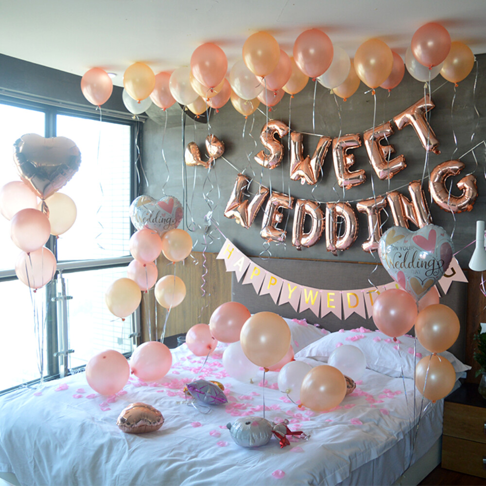 Trang trí phòng cưới vui tươi với bóng bay