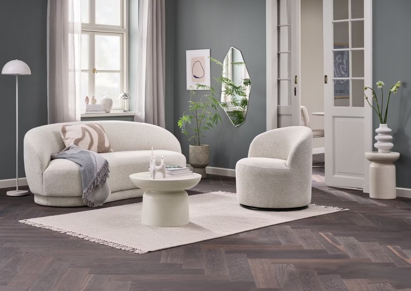 Đèn cây phù hợp khi sử dụng cho không gian phòng khách nhỏ