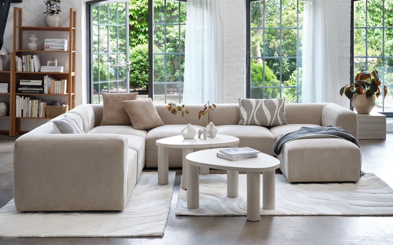 Thiết kế phòng khách đẹp và tươi sáng khi tận dụng ánh sáng tự nhiên