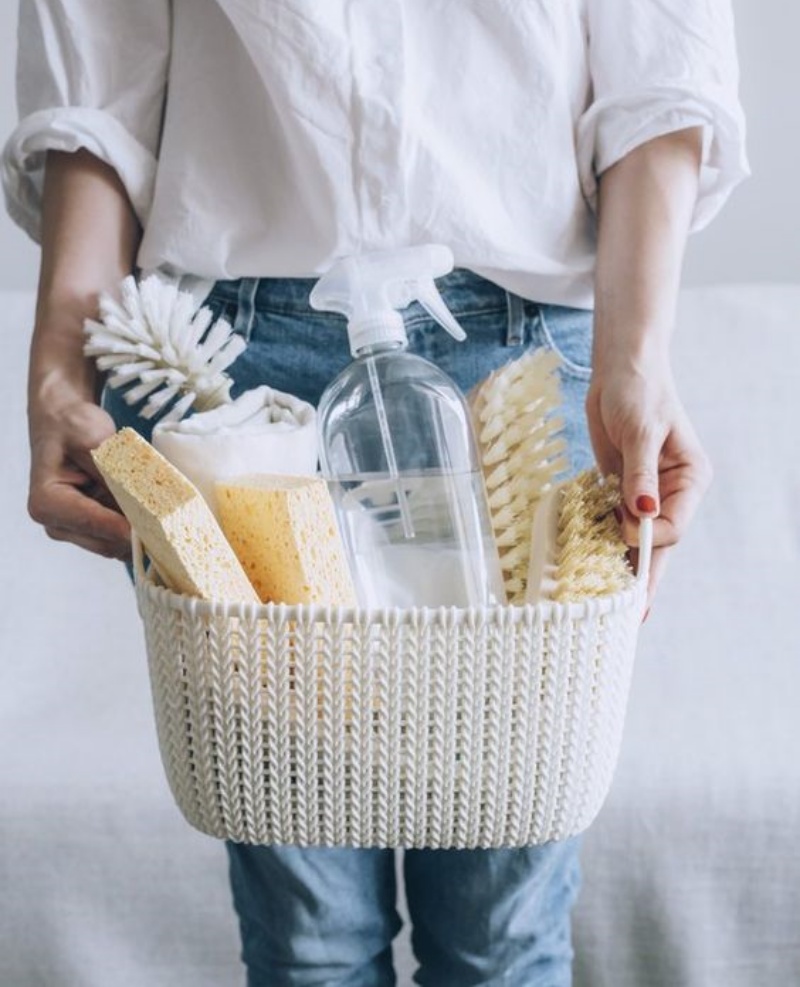  thực hiện việc bảo tr&igrave; v&agrave; vệ sinh ph&ograve;ng tắm định kỳ 