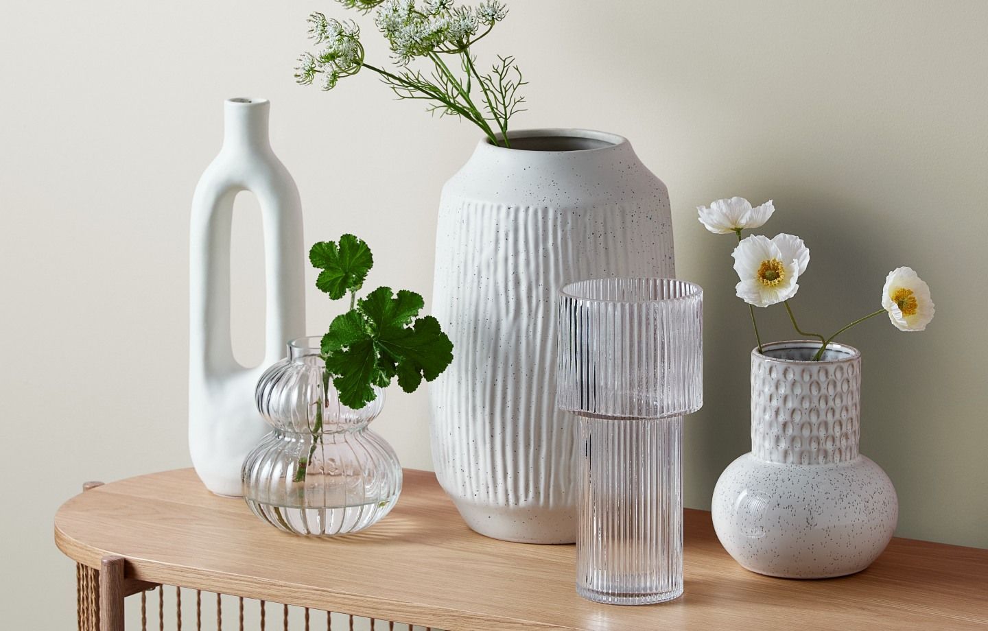 Thu hút tài lộc với các loại hoa trang trí Tết độc lạ