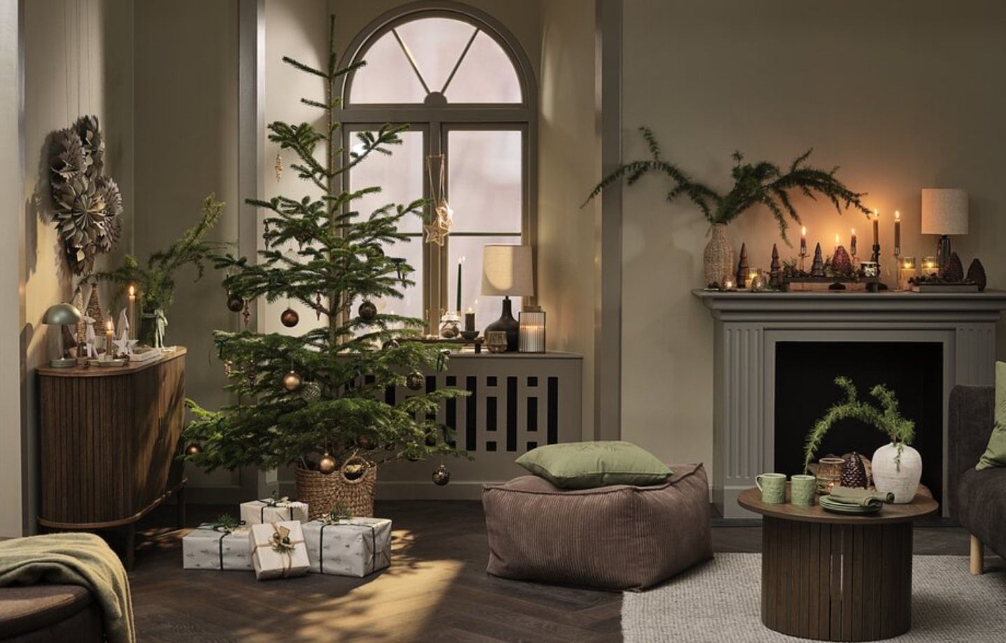 dea trang trí cây thông Noel handmade cho gia đình 2025