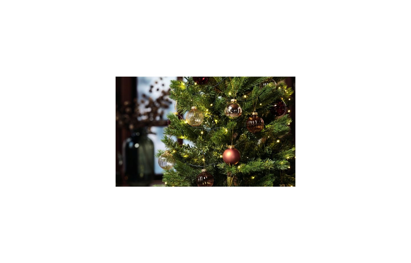20 món đồ dễ tìm giúp trang trí cây thông Noel cực đẹp