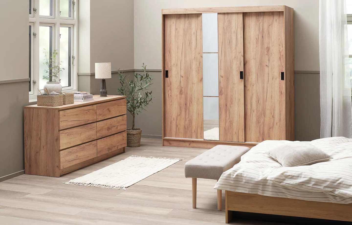 [Chi tiết] Cách trang trí tủ quần áo đẹp, gọn gàng chuẩn phong cách Bắc Âu
