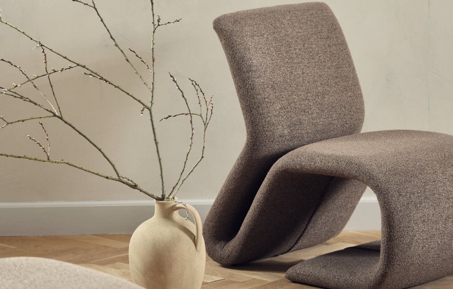 Cách trang trí phòng khách phong cách hiện đại đón Tết 2026