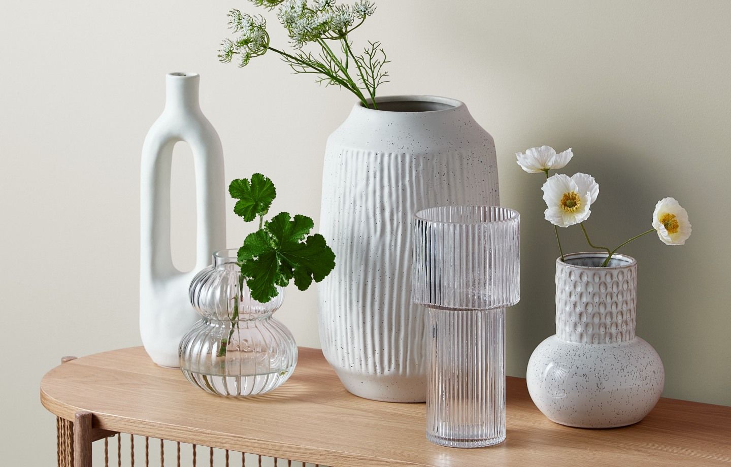 Thu hút tài lộc với các loại hoa trang trí Tết độc lạ