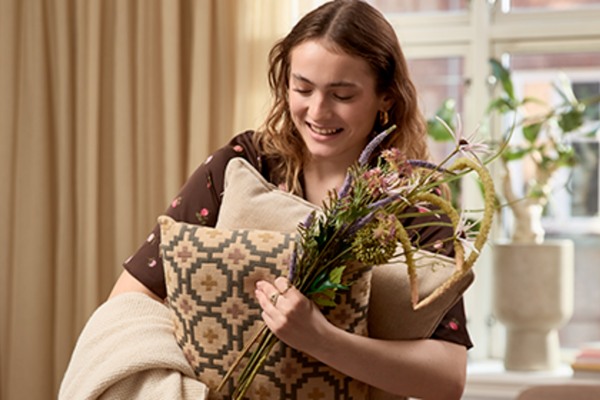 Lời chúc 8/3 cho đồng nghiệp nữ