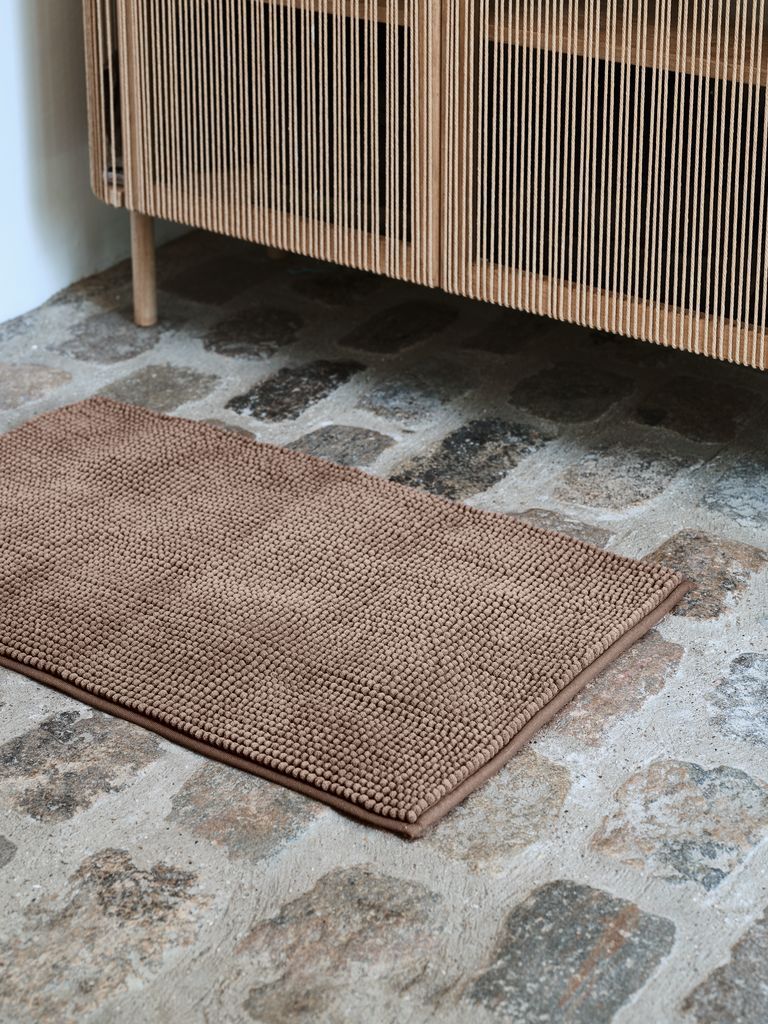 Thảm phòng tắm | FAGERSTA | polyester | vàng cát đậm | R45xD50cm