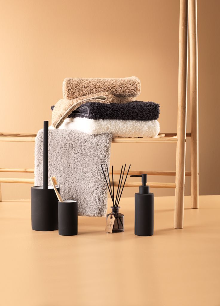 Thảm phòng tắm | KARLSTAD | polyester | be | R70xD120cm