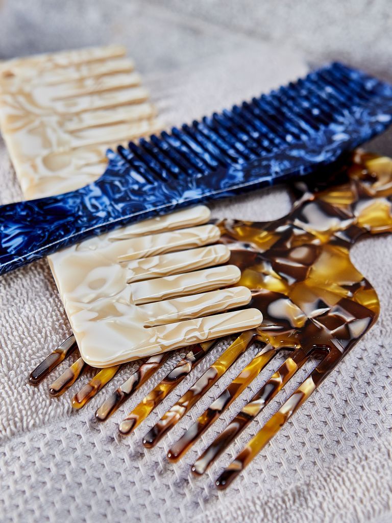 Lược chải tóc | KULLTORP | cellulose | nhiều màu | R6/4/2xD16/19/14xC0.4cm