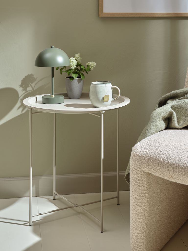 Bàn góc | RANDERUP | thép/polypropylene | vàng cát nhạt | Ø47xC51cm