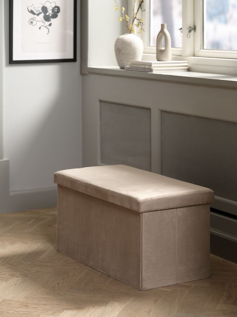 Ghế đôn có hộc | AUNING | gỗ công nghiệp/vải polyester | vàng cát đậm | R76xS38xC38cm