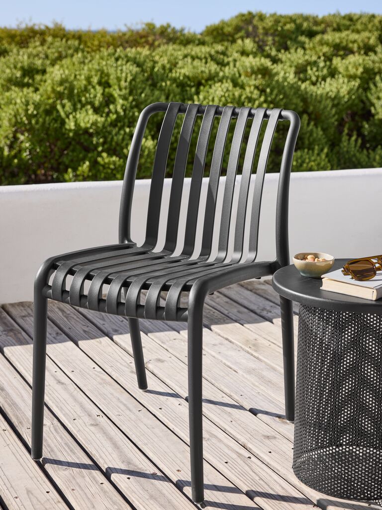 Ghế ngoài trời | VEDDUM | nhựa PP | đen | R41xS56xC80cm