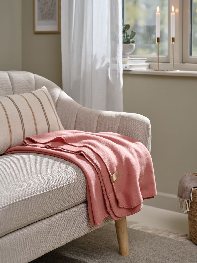 Chăn sofa | DAGLILJE | polyester | hồng | R130xD170cm