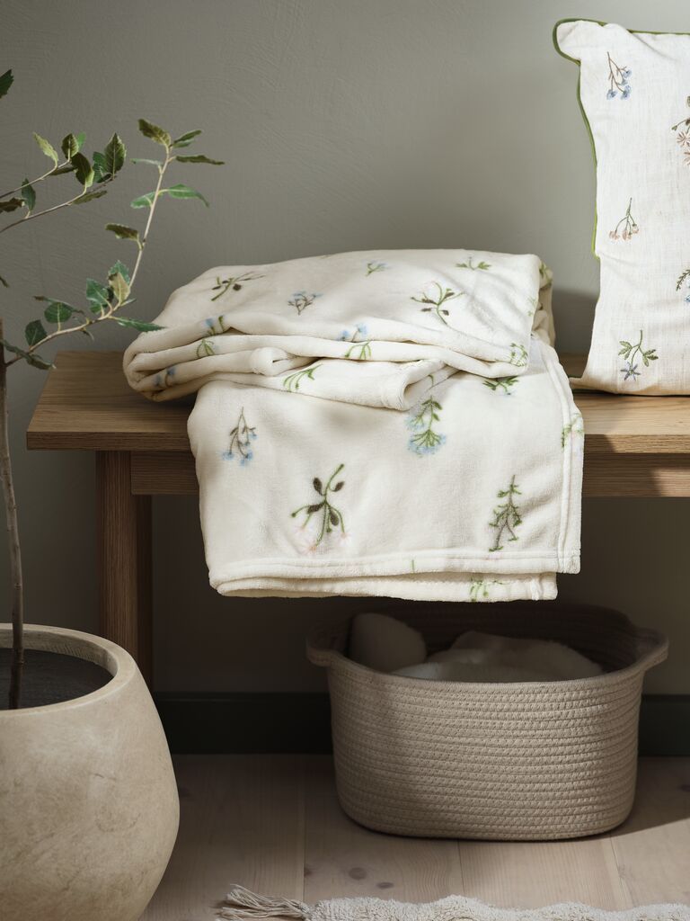 Chăn sofa | ENGSOLEI | polyester | trắng | R130xD170cm
