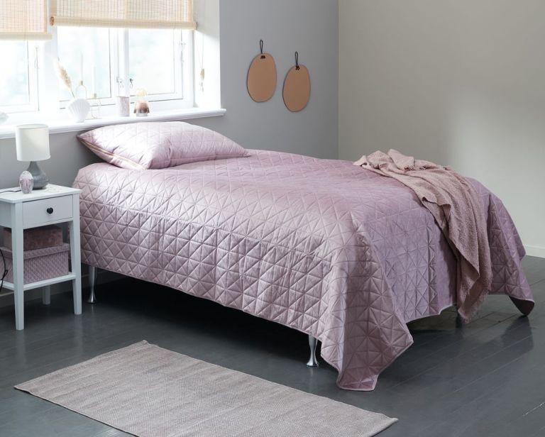 Chăn chần | ENGBLOMME | polyester | hồng | R220xD240cm